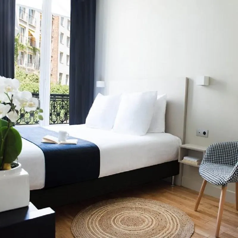 Suites&Hôtel Helzear Etoile Paris 4*,  França