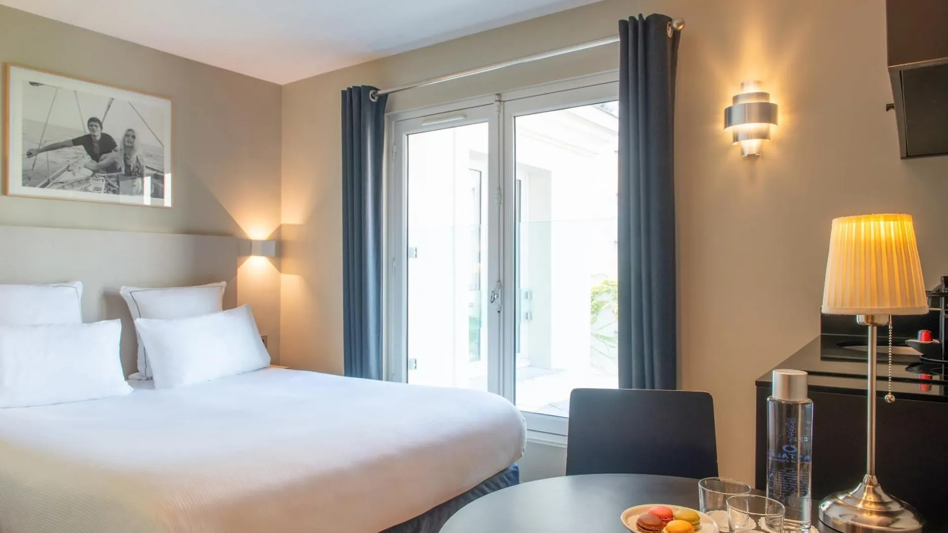 Hotel Helzear Etoile Paris 4*,  France